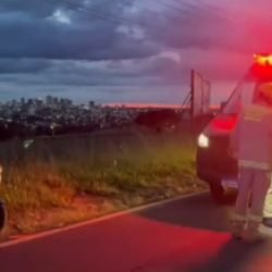 Dois ficam feridos em acidente na marginal BR-467