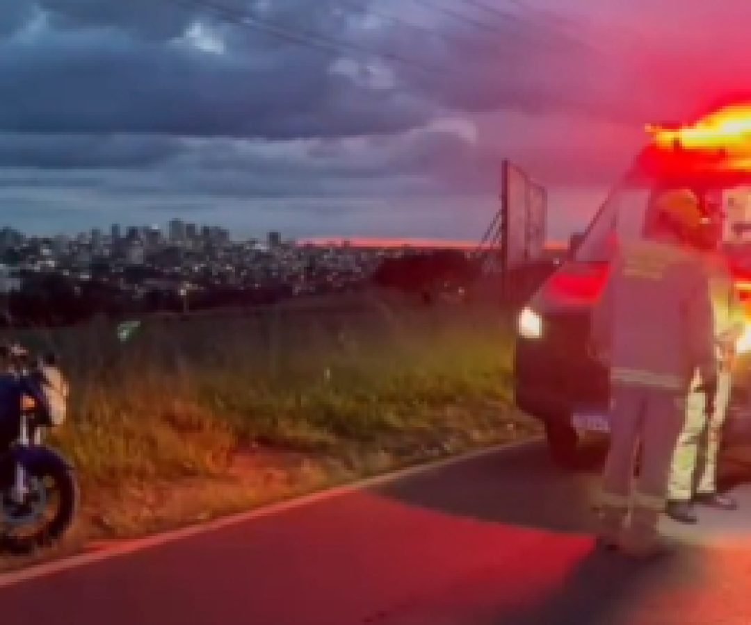 Dois ficam feridos em acidente na marginal BR-467