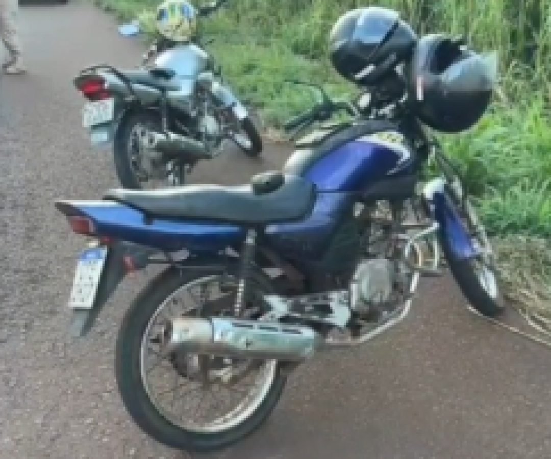 Dois ficam feridos em queda de moto na PRc-467