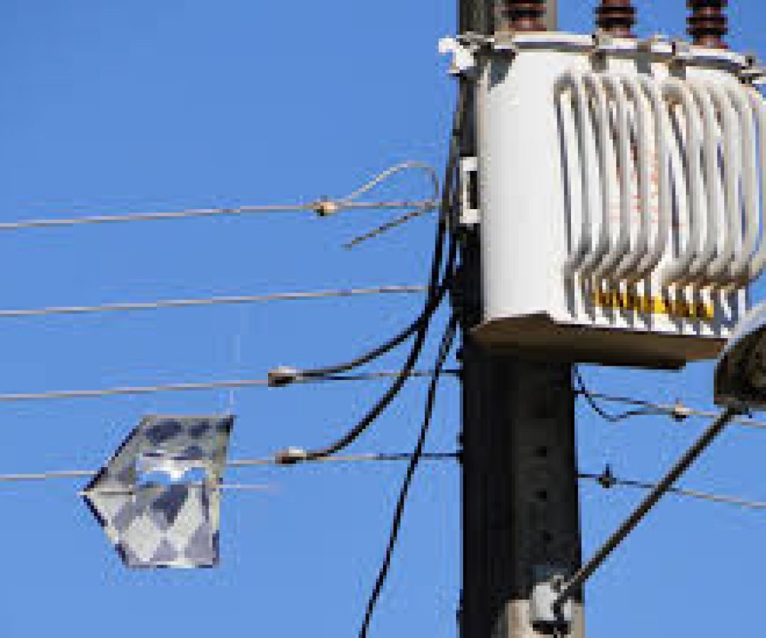 Moradores do Brasília estão sem luz há mais de 14 horas