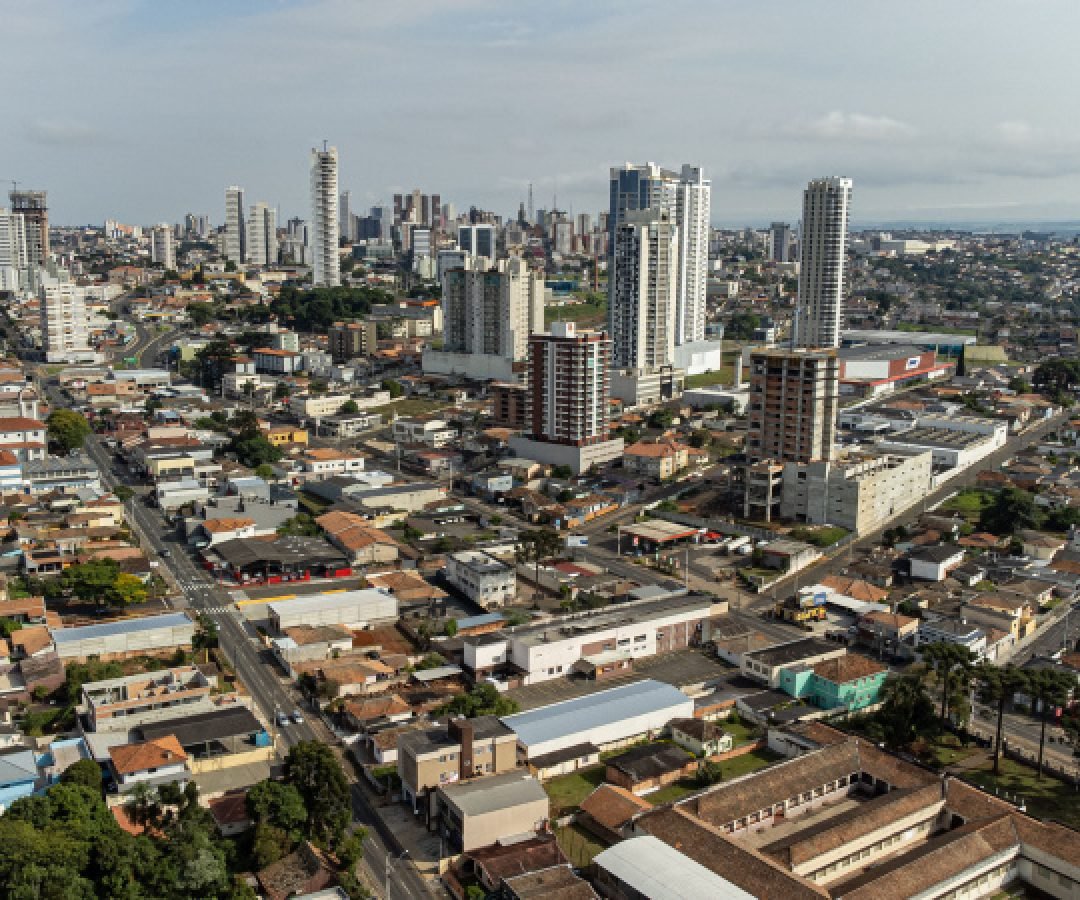 284 municípios paranaenses tiveram saldo positivo de empregos em fevereiro