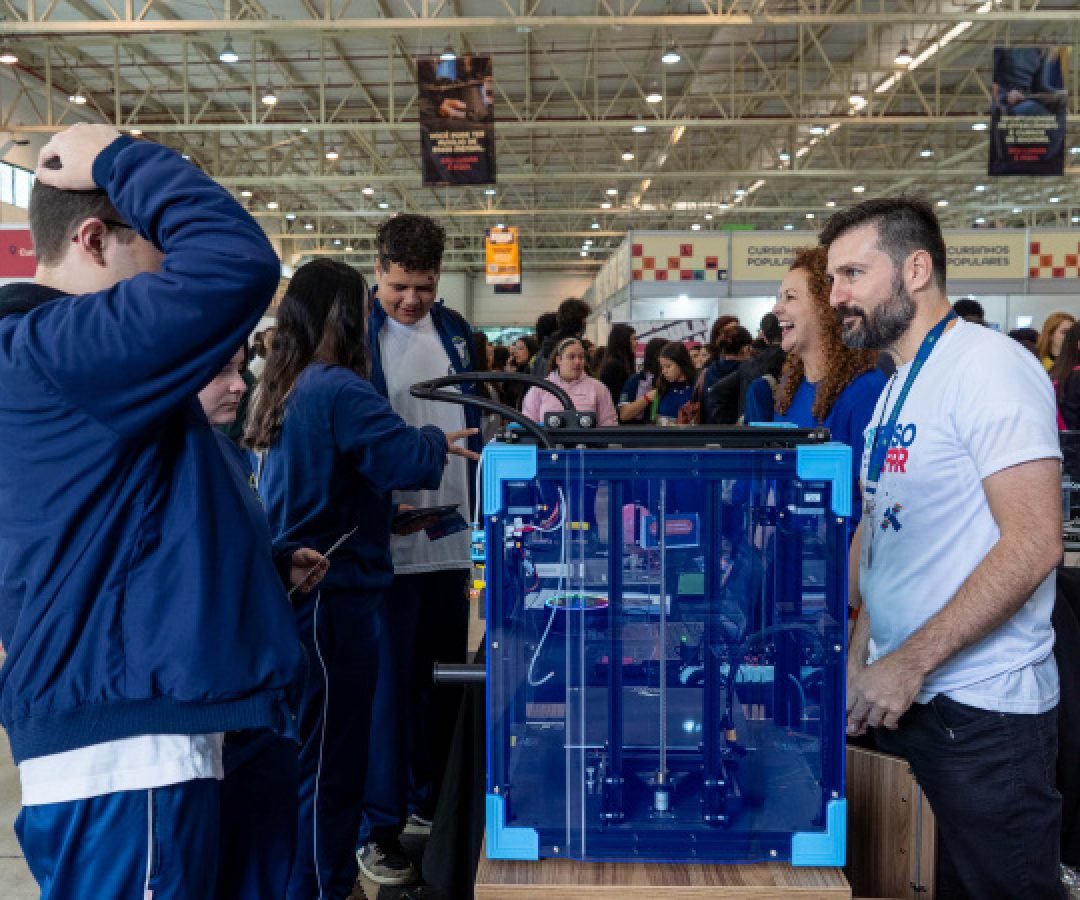 Estado participa da Universo UFPR, maior feira de educação superior do Paraná