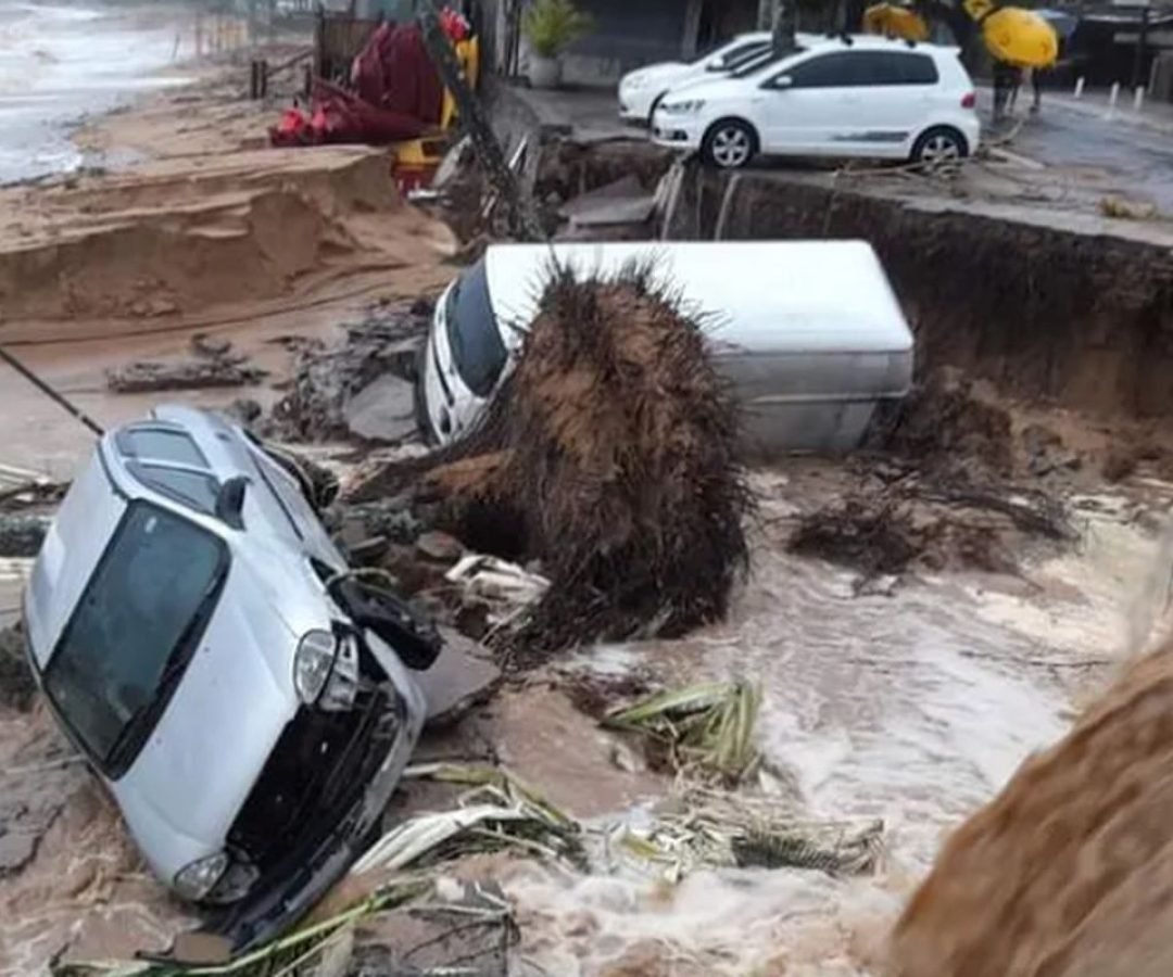 Duas pessoas morrem em Ilhabela devido às chuvas fortes
