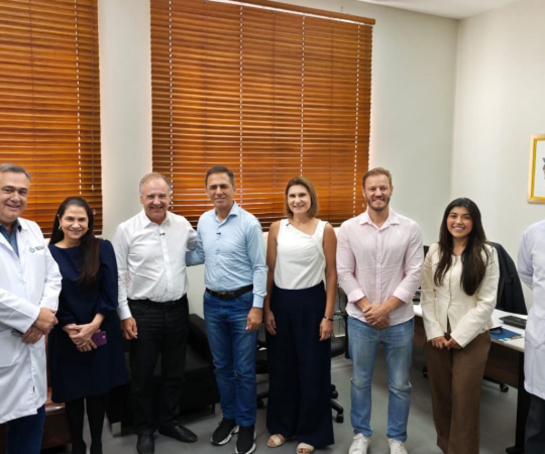 Opera Paraná: Estado viabiliza mil cirurgias de catarata para a população de Paranaguá