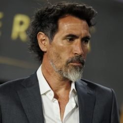 eduardo-dominguez-tecnico-estudiantes-e1771524396998.jpg