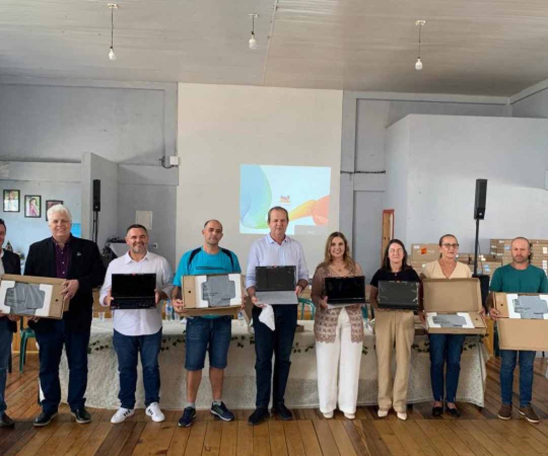 Paraná reforça formação de professores de Cantagalo com cursos de educação digital