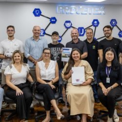 Projetek da Unioeste entrega projeto arquitetônico de escola municipal para Cafelândia