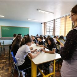 Estado empossa 224 novos professores para reforçar rede estadual na volta às aulas