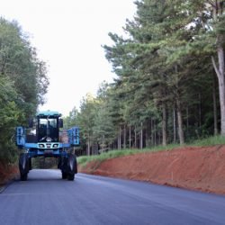 Com apoio do Estado, Teixeira Soares pavimenta centenária Estrada da Gruta