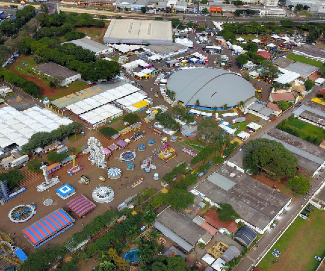 Estado leva palestras, exposições e atendimento aos produtores à 52ª Expoingá