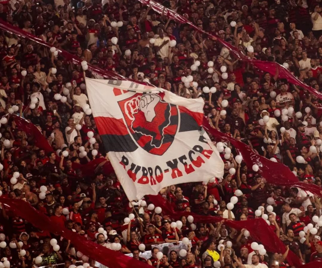 flaamengo-cruzeiro-maracana-e1759455582200.jpg