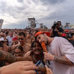 Jeito Moleque toca Cristiano Araújo e Charlie Brown Jr no Verão Maior Paraná