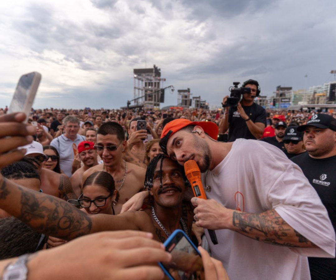 Jeito Moleque toca Cristiano Araújo e Charlie Brown Jr no Verão Maior Paraná