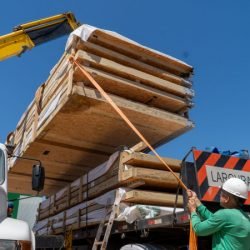 Estado envia casas pré-fabricadas para moradores atingidos por tornado em Rio Bonito do Iguaçu