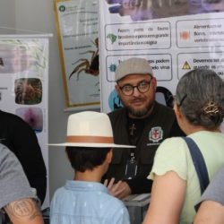 Fazendinha da ExpoLondrina apresenta projetos com leite e cuidados com animais