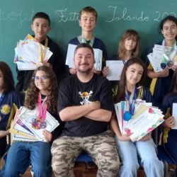 Projeto-piloto leva alunos da rede estadual a conquistar mais de 400 medalhas em olimpíadas do conhecimento
