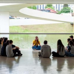 Visitas guiadas em junho vão mostrar detalhes da arquitetura, acervo e exposições do MON
