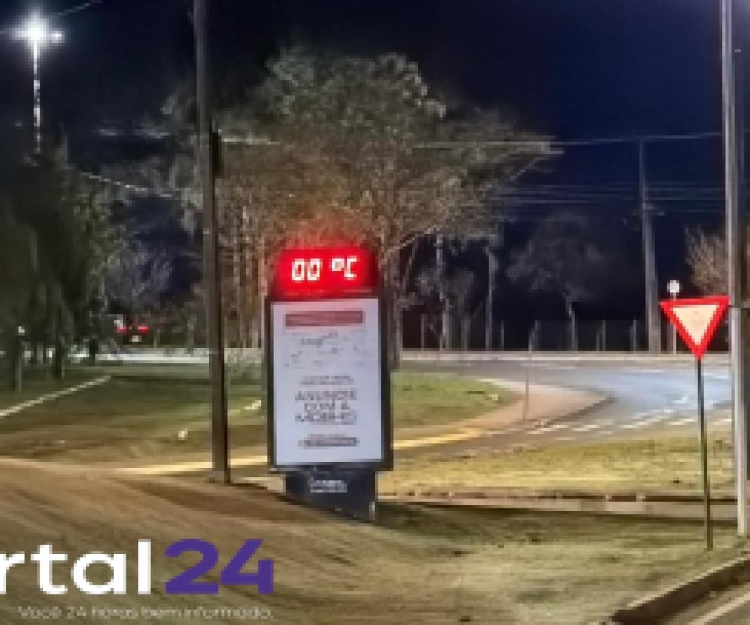 Geada marca amanhecer gelado com 0°C em Cascavel