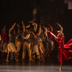 Balé "GiselleS" encerra temporada no Teatro Guaíra com mais de 11 mil espectadores