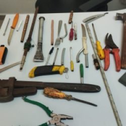 GM faz batida após briga e encontra armas e ferramentas na rua Mawes