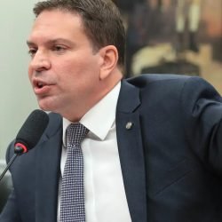 Governo brasileiro entrega pedido de extradição de Ramagem aos EUA