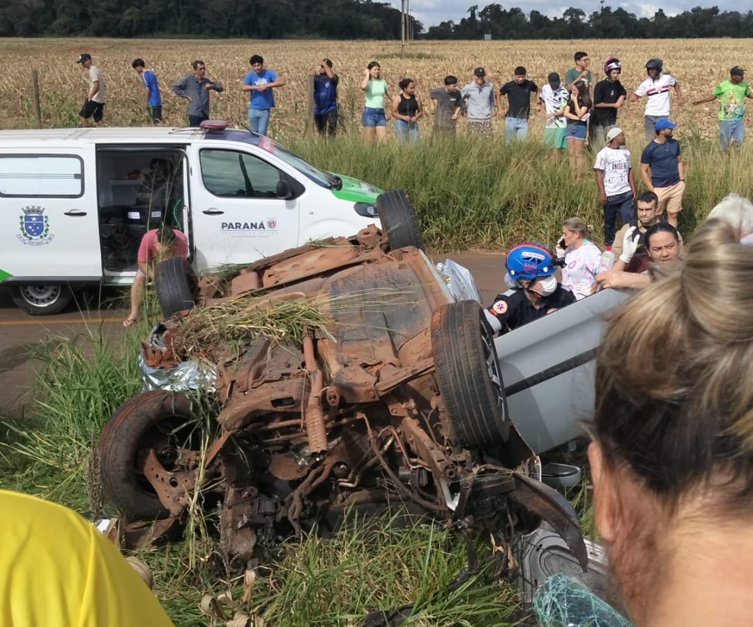 Grave colisão entre carro e caminhão deixa três mortos e mobiliza helicóptero aeromédico em Alto Piquiri