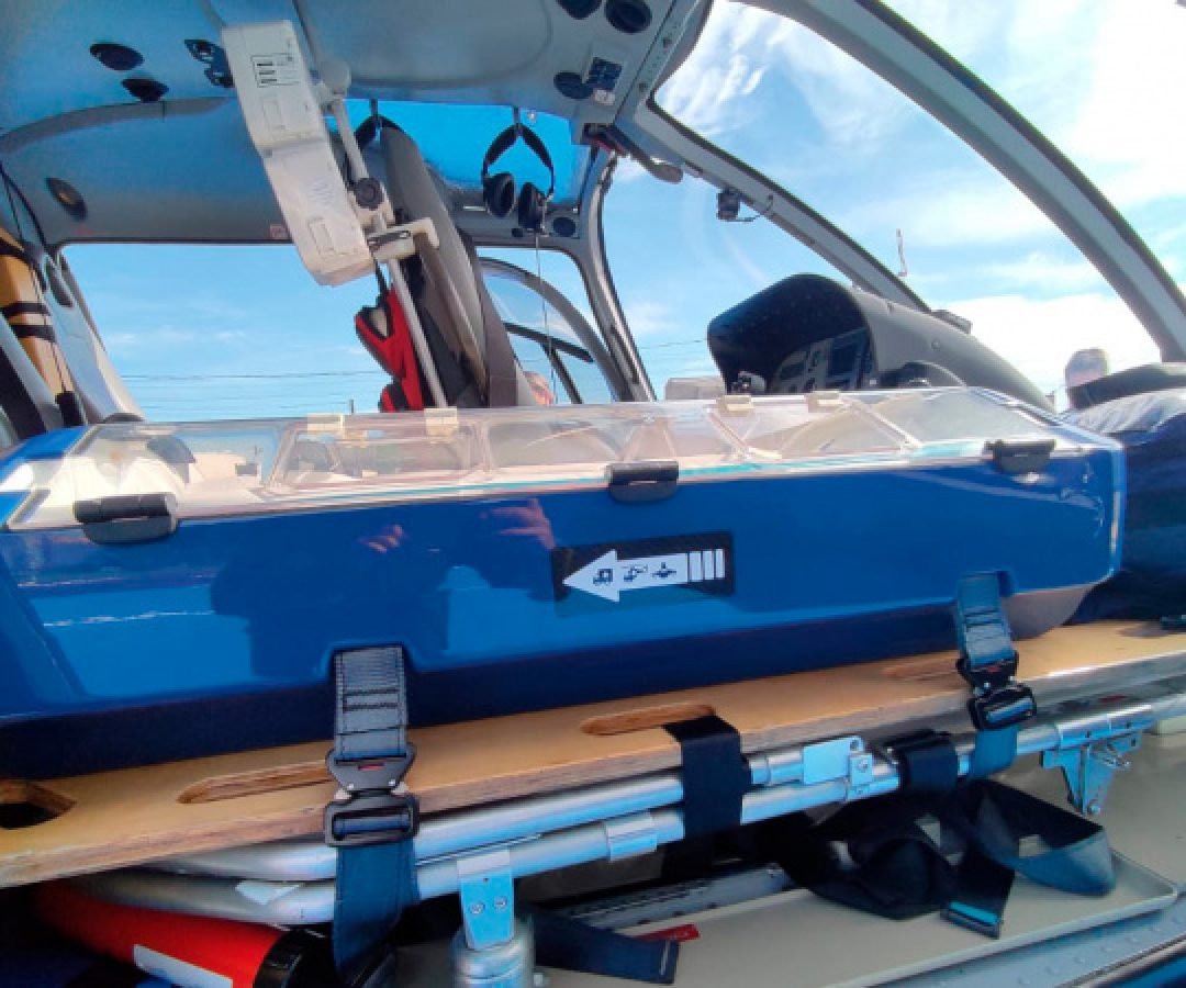Helicóptero Arcanjo 01 transporta recém-nascida no Verão Maior Paraná