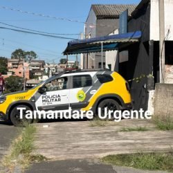 Homem é morto a tiros em barbearia em Colombo