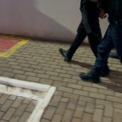 Homem é preso após m namorada em Cascavel