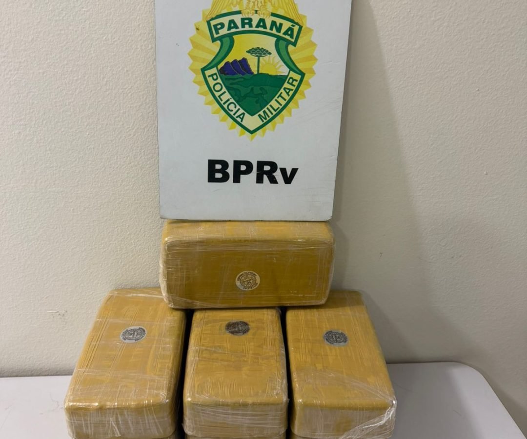 Homem é preso com 10 quilos de crack durante abordagem a ônibus na PR-317