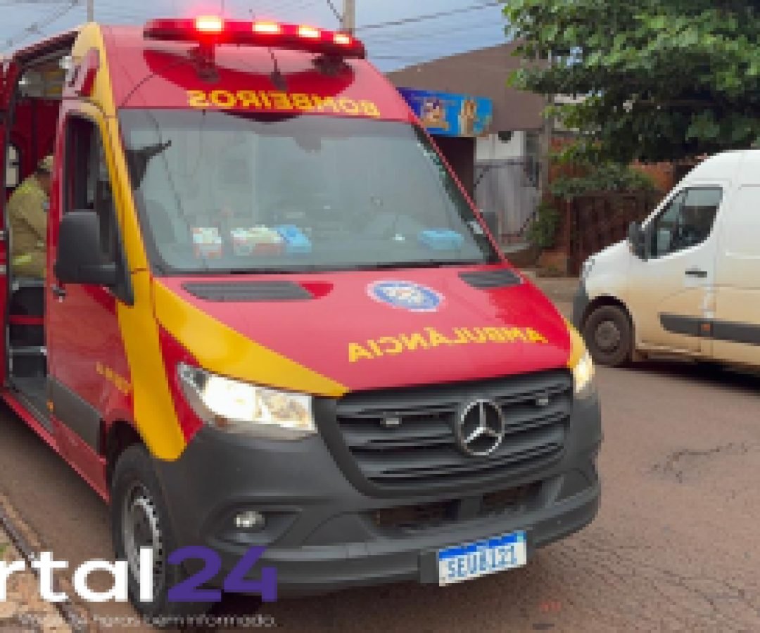 Homem fica ferido após cair de telhado de aproximadamente 3 metros