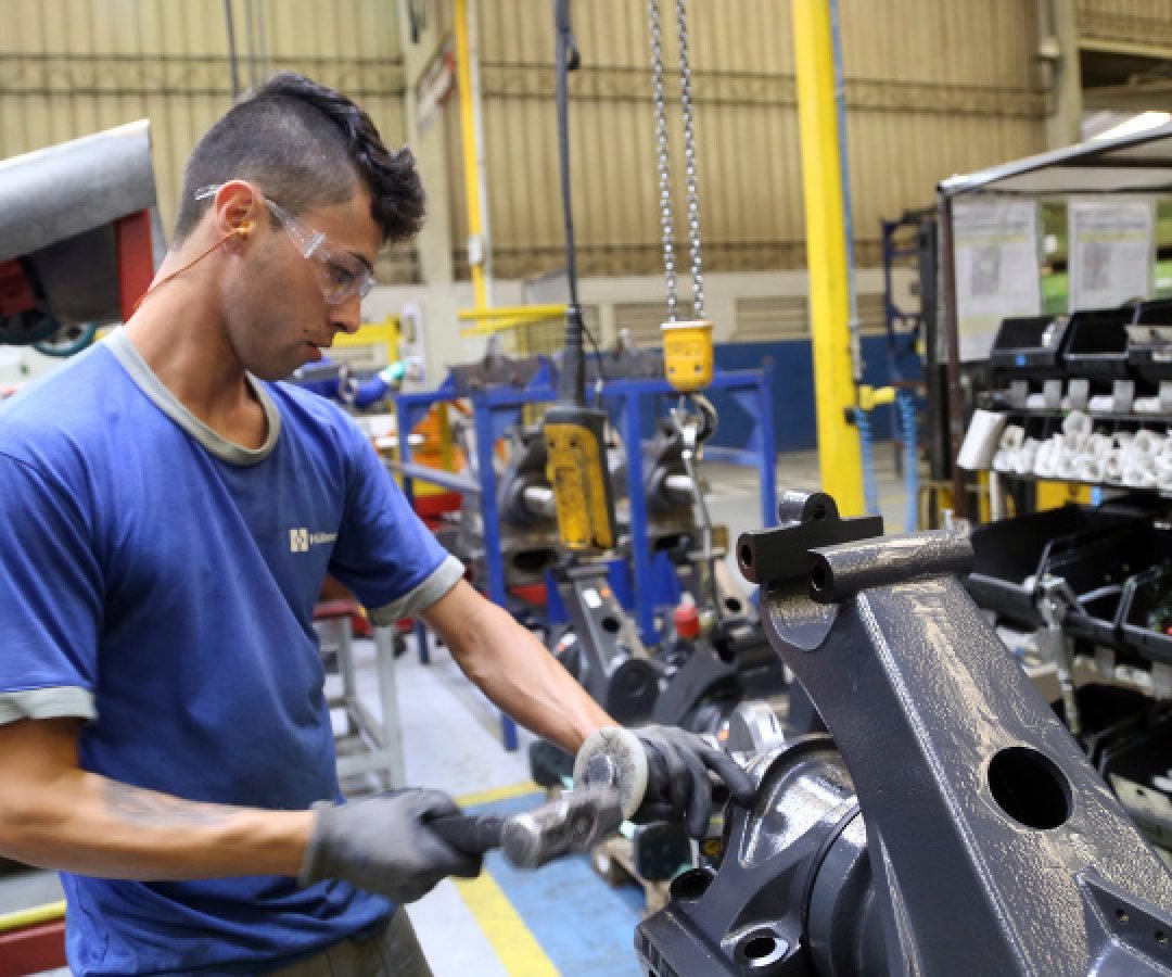 Caged de novembro reafirma o Paraná entre os três maiores saldos de empregos do Brasil