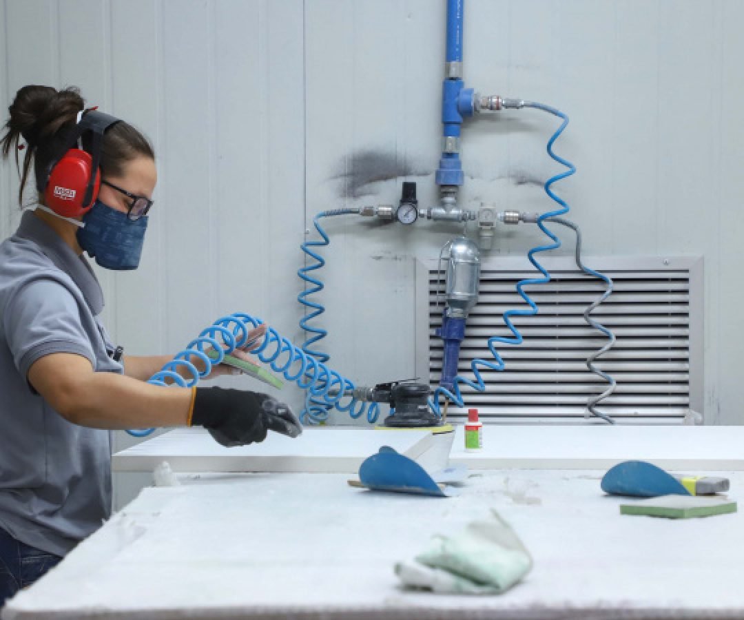 Paraná tem mais mulheres empregadas e com crescimento real de renda que média nacional