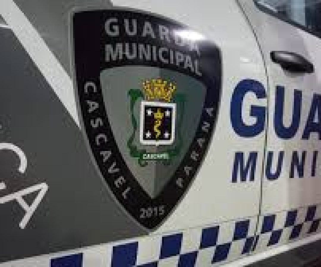 Guarda Municipal é preso sob suspeita de furtar US$ 10 mil durante abordagem na BR-277