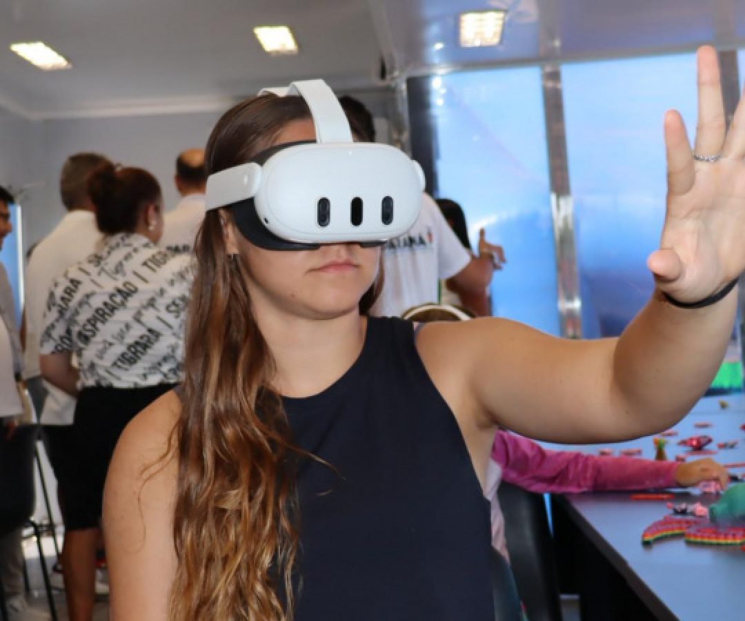 Em Matinhos, Carreta da Inovação inicia atividades no Verão Maior Paraná