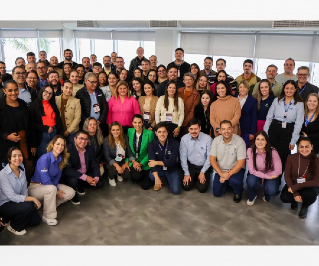 Fomento Paraná e Sebrae/PR concluem ciclo de encontros regionais de agentes de crédito