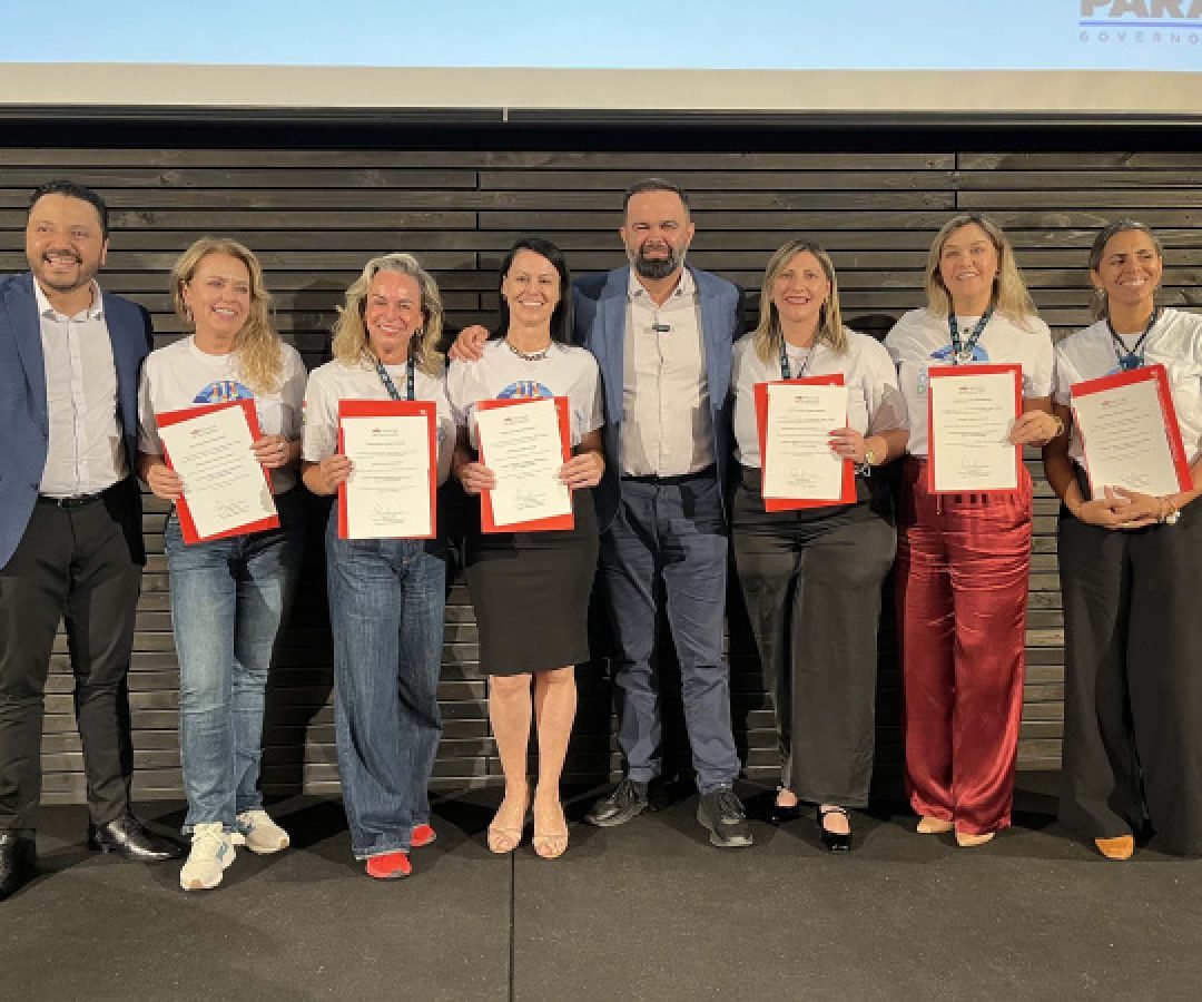 Ganhando o Mundo: diretores se despedem do Chile com cerimônia de formatura