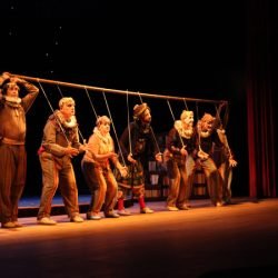 G2 Cia de Dança emociona 450 pessoas em apresentação gratuita em Maringá