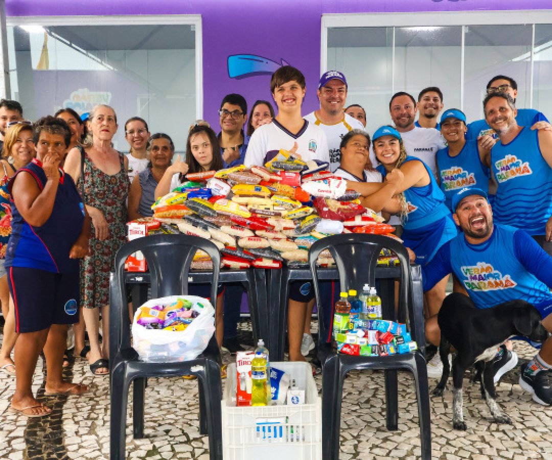 Arena Gamer do Verão Maior Paraná entrega 350 quilos de alimentos à Apae de Matinhos