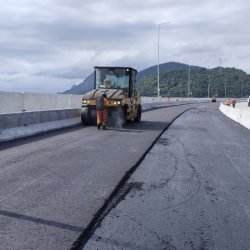 Começam as obras de pavimentação do tabuleiro da Ponte de Guaratuba