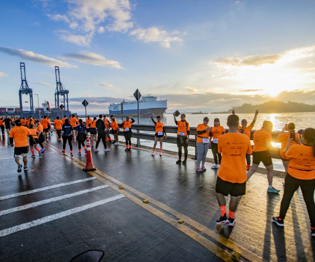 4ª Corrida do Porto bate recorde de público e reúne atletas de 15 estados brasileiros