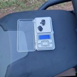 Jovem é abordado pela ROCAM com cocaína e motocicleta irregular em Cascavel