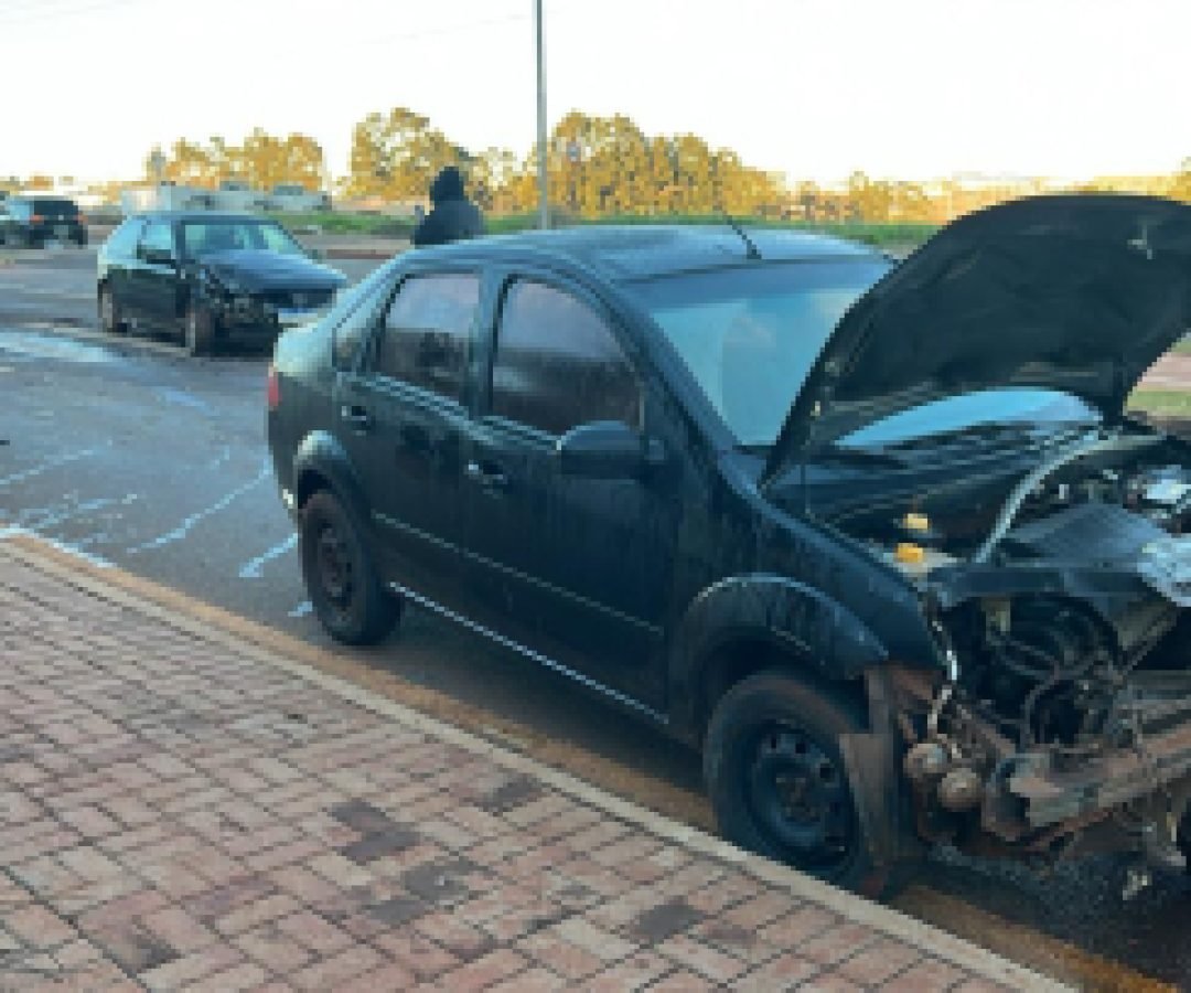 Jovem fica ferido em acidente na Avenida Piquiri