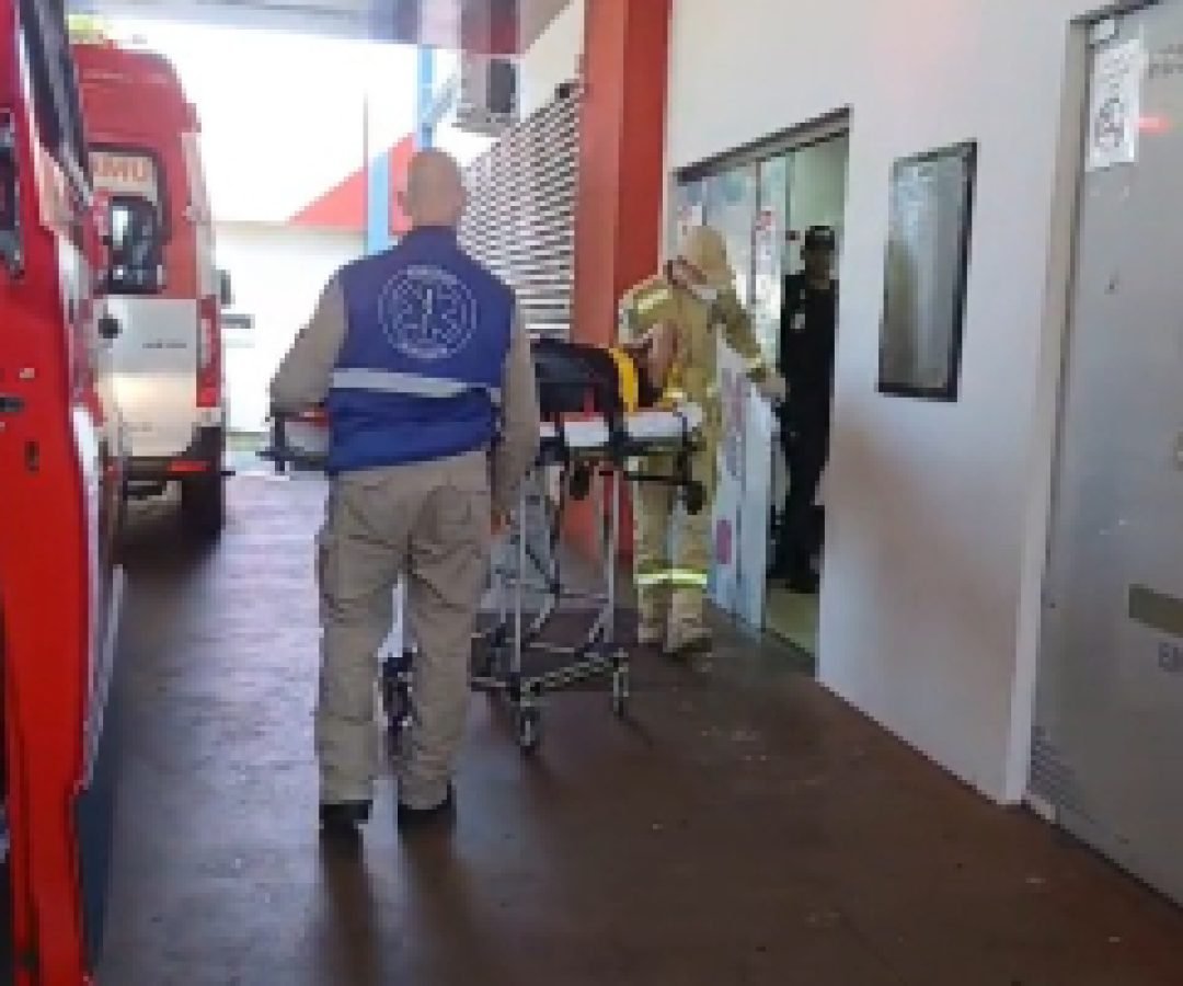 Jovem fica gravemente ferida em acidente com máquina no Núcleo Industrial