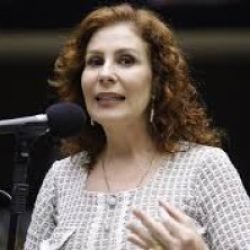 Justiça italiana autoriza extradição de Carla Zambelli ao Brasil