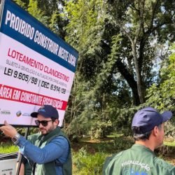 IAT começa a instalar placas informativas em loteamentos clandestinos de Cascavel