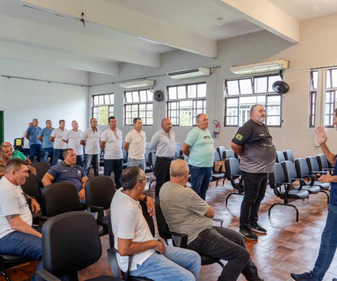 Formação de novos monitores fortalece colégios cívico-militares no Litoral