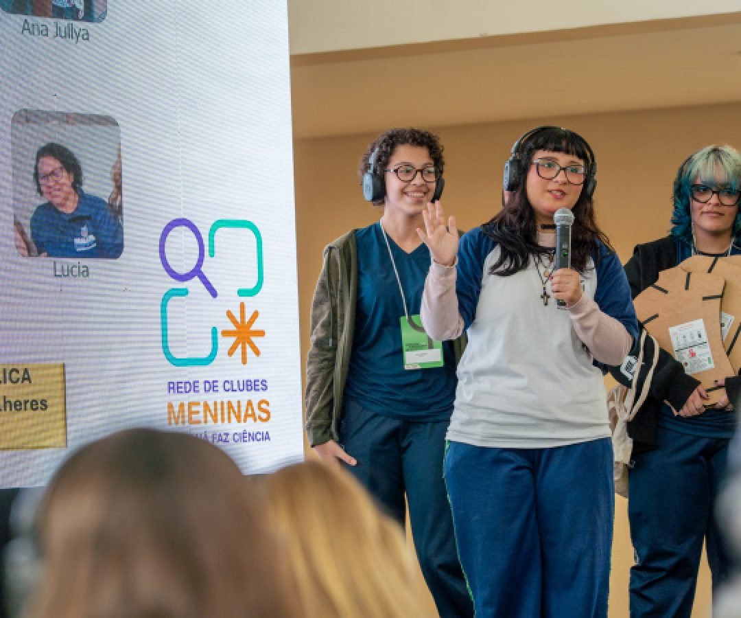 Semana Araucária divulga projetos científicos dos alunos da rede estadual