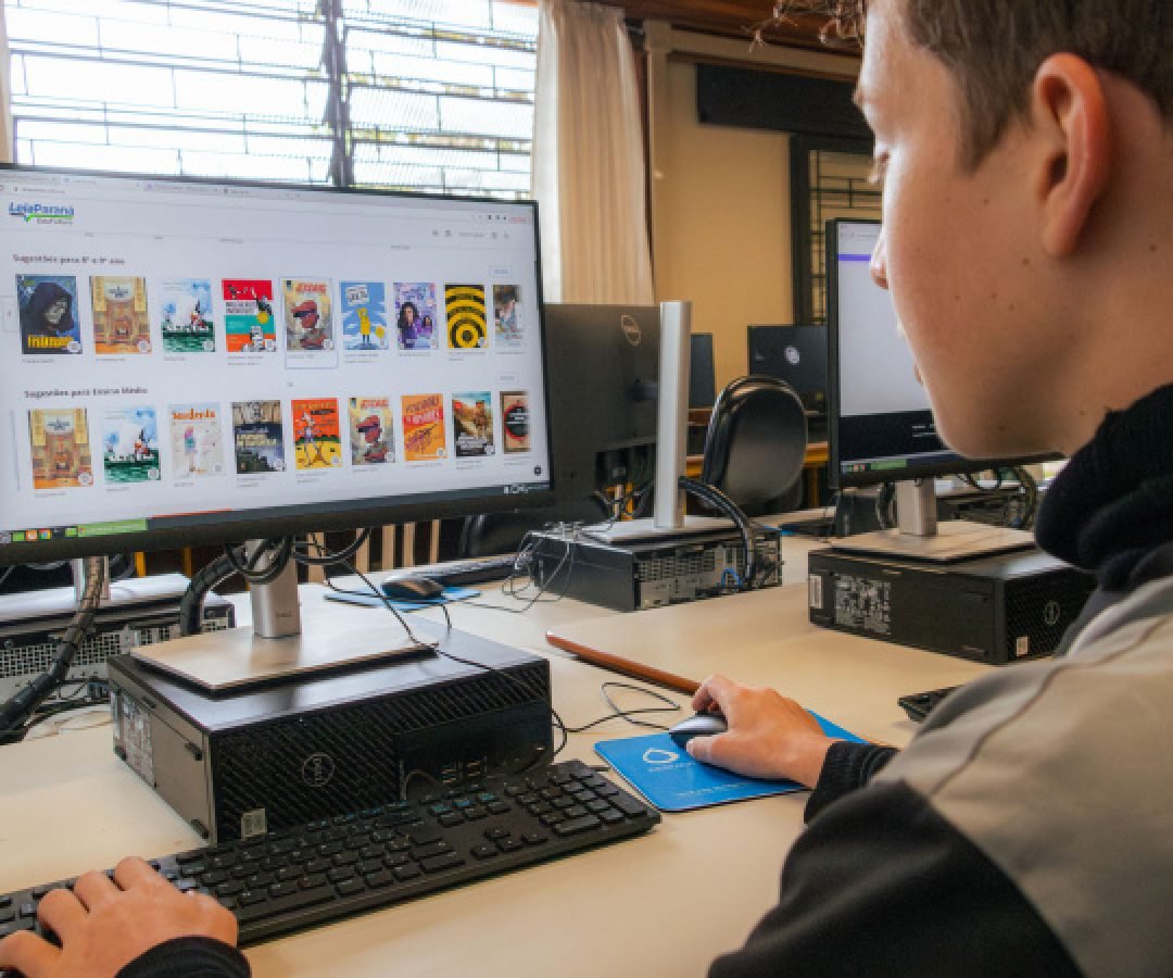 Com educação digital integrada ao currículo, Paraná se antecipa às diretrizes nacionais