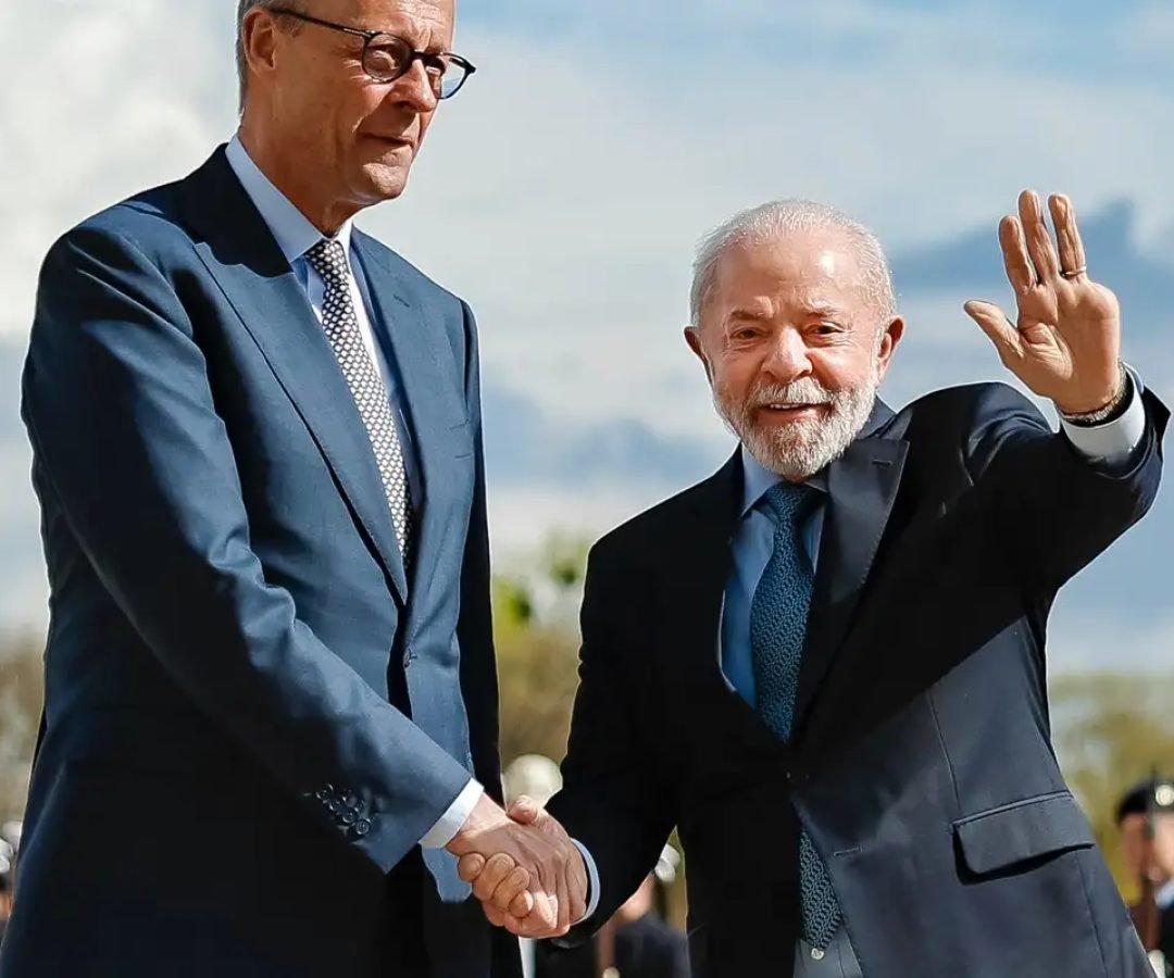 Lula chega à Alemanha para assinar parcerias comerciais e de inovação